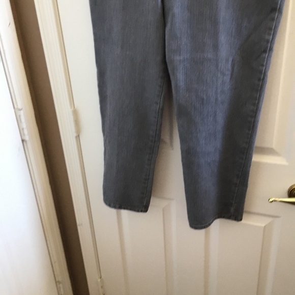 FINAL MARKDOWN Gloria Vanderbilt Amanda Jeans 14 short - Picture 2 of 6